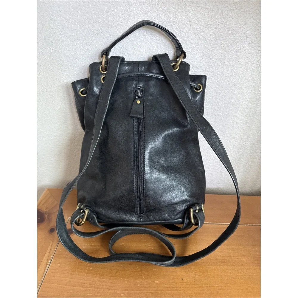 Vintage Soft‎ Black Leather Ninewest Backpack Drawstring Flap Closure Brass Tag
